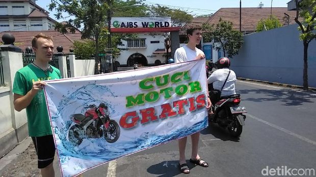 Mesin Steam Cuci Mobil Jet Cleaner High Pressure Lakoni Daytona