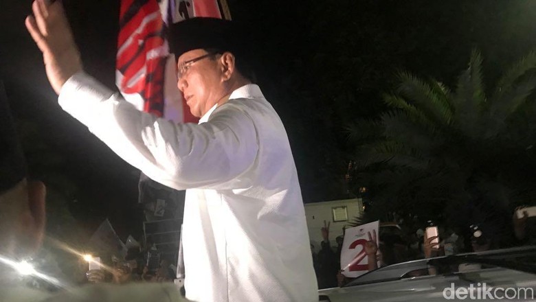 Usai Dapat Nomor Urut 2, Prabowo Kembali ke Kediamannya Usai Dapat Nomor Urut 2, Prabowo Kembali ke Kediamannya