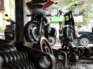 Kisah Pemilik Bengkel, Derek Moge Polisi Sampai Motornya Sangit