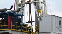 Sementara,pengeboran sumur minyak pertama BTP-001 yang dilakukan oleh Pertamina EP diharapkan dapat berdampak positif bagi masyarakat terutama dapat menghasilkan pendapatan asli daerah (PAD) di Jambi.