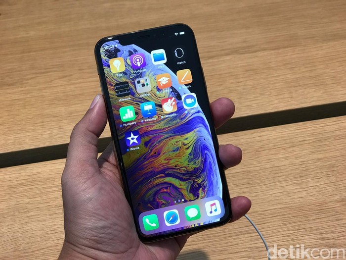 iPhone XS. Foto: detikINET/Adi Fida Rahman iPhone XS. Foto: detikINET/Adi Fida Rahman