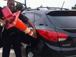 Potret Nyeleneh Life Hack yang Bikin Ngakak