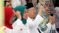 Acara deklarasi dukungan ini dihadiri oleh Maruf Amin dan istrinya, Wury Estu Handayani.