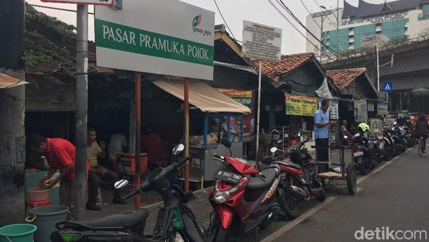 Buku Nikah Palsu di Pasar Pramuka Pojok Dibanderol Rp 2,5 Juta