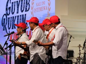 Nyanyi di Depan Jokowi, Elek Yo Band: Kalau Kami Bagus Nanti Di-reshuffle