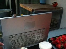 Potret Nyeleneh Life Hack yang Bikin Ngakak