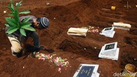 Ini lokasi makam yang baru.