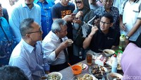 Dia berjanji jika terpilih menjadi Wakil Presiden RI akan mendorong UKM menjadi lebih maju. Program OK OCE kebanggaannya juga akan dia kembangkan ke tingkat nasional.