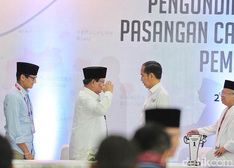 Head to Head Capres Survei Indikator: Jokowi 57,0%, Prabowo 31,3% Head to Head Capres Survei Indikator: Jokowi 57,0%, Prabowo 31,3%