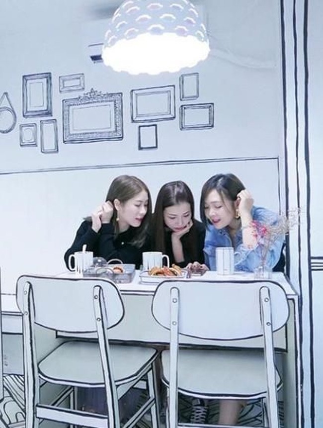 Kafe terbaru di kawasan Yeonnam-dong, Seoul, Korea Selatan, ini sedang hits di kalangan anak muda. Tak hanya Instagramable tapi juga menawarkan pengalaman berkuliner yang unik. (Foto: Instagram/@ynd239.20_cafe)