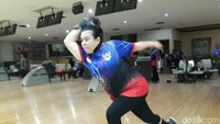 Elsa Maris berjaya di bowling tenpin putri pada Asian Para Games 2018. (Bayu Ardi Isnanto/detikSport)