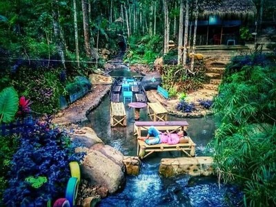Angkringan di Tengah Sungai, Seperti Apa Ya? Angkringan di Tengah Sungai, Seperti Apa Ya?