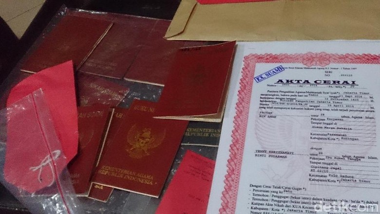 Buku Nikah Palsu Di Pasar Pramuka Pojok Dibanderol Rp 25 Juta