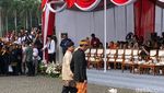 Potret Gandengan Tangan Jokowi-Prabowo di Kampanye Damai
