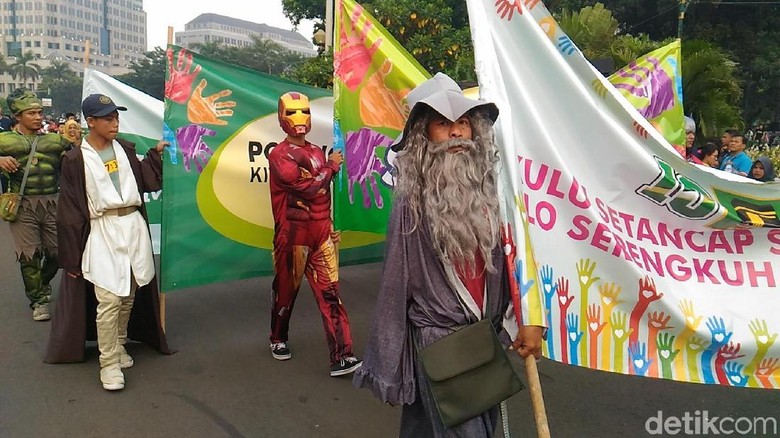 Saat Karakter Superhero Ramaikan Deklarasi Kampanye Damai di Monas Saat Karakter Superhero Ramaikan Deklarasi Kampanye Damai di Monas