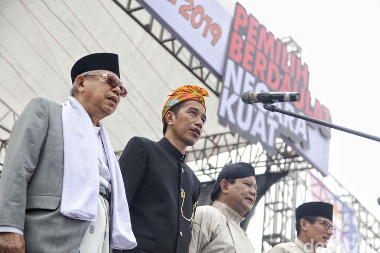 Membandingkan Visi-Misi Jokowi-Maruf dan Prabowo-Sandiaga Membandingkan Visi-Misi Jokowi-Maruf dan Prabowo-Sandiaga