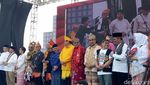 Foto: Ketum PPP Berkostum Gatot Kaca, Sekjennya Jadi Arjuna