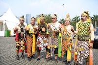 Kostum Rommy hingga Burung Ma'ruf Tak Terbang Warnai 