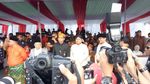 Foto: Jokowi-Prabowo Ngobrol Akrab di Kampanye Damai