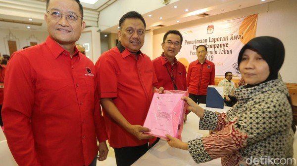Parpol Ramai-ramai Laporkan Dana Awal Kampanye