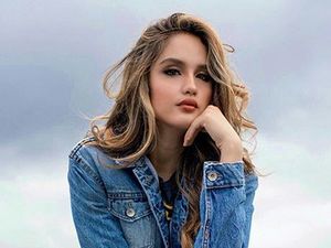 Cieee... Cinta Laura Sekarang Sudah Punya Pacar Lho!