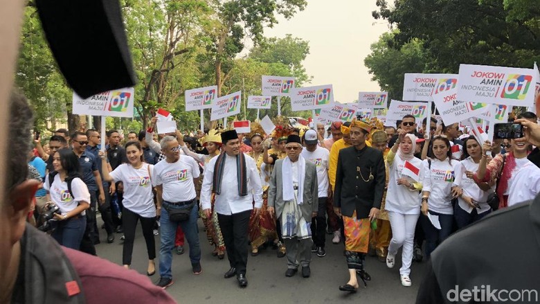 Tagline Kampanye Pasangan 01: Jokowi-Amin Indonesia Maju Tagline Kampanye Pasangan 01: Jokowi-Amin Indonesia Maju