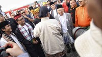 Sebelumnya, Jokowi dan Prabowo saat tiba di Monas.