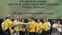 Pelepasan itu untuk mengawali masa kampanye partai yang dimulai sejak hari ini.