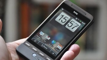 HTC Hero/T-Mobile G2 Touch/Sprint HTC Hero. Diperkenalkan pada 24 Juni 2009 di London dan menjadi smartphone ketiga HTC yang mengusung Android. (Foto: Endgadget). (Foto: Engadget)