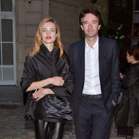 Salah satu yang digagas Natalia Vodianova melalui yayasannya Naked Heart Foundation adalah menyediakan taman bermain untuk anak-anak. Wanita yang beberapakali masuk dalam daftar model dengan pendapatan tertinggi di dunia majalah Forbes ini sudah membangun lebih dari 175 taman di 130 kota di Rusia, negara asalnya yang dulu pernah menjadi tempat hidupnya saat miskin. (Foto: Getty Images, Dok. Vogue)