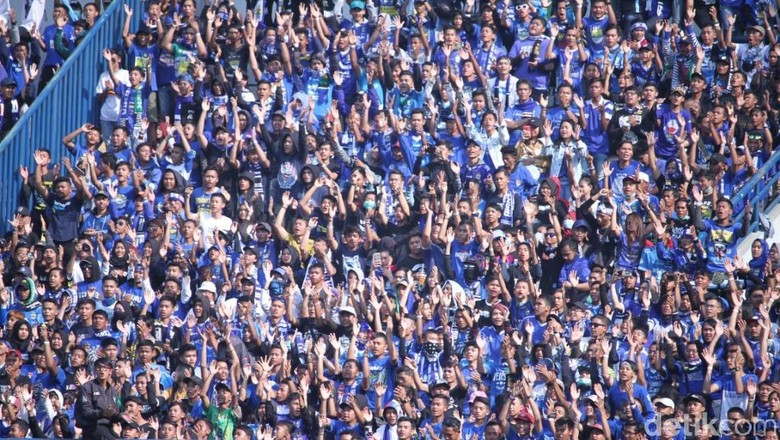Teriakan Prabowo...Prabowo Menggema di Stadion Si Jalak Harupat Teriakan Prabowo...Prabowo Menggema di Stadion Si Jalak Harupat