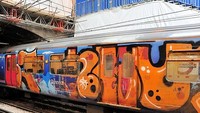 Kejadian menimpa kereta di stasiun Farringdon, London. Foto: Urban 75