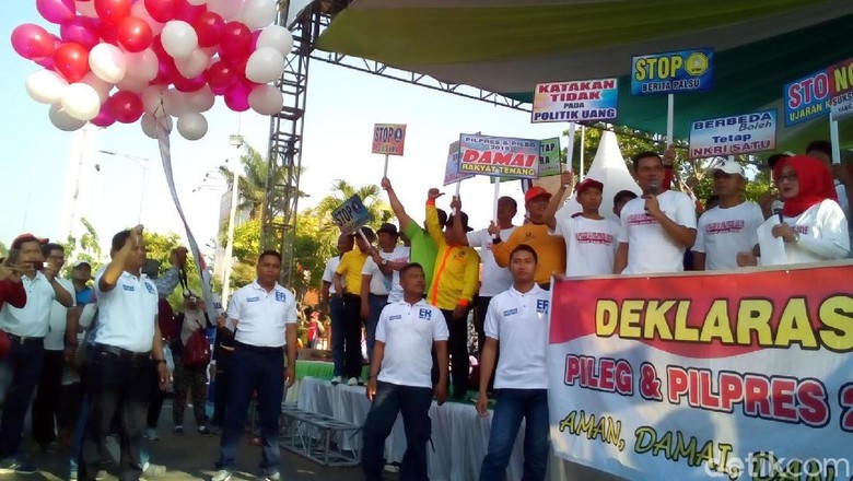 Polisi Intai Warganet Yang Suka Nyinyir di Pileg dan Pilpres Polisi Intai Warganet Yang Suka Nyinyir di Pileg dan Pilpres