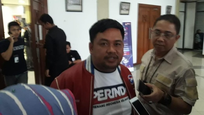Bikin Kaget! Dana Awal Kampanye Perindo Cuma Rp 1 Juta Bikin Kaget! Dana Awal Kampanye Perindo Cuma Rp 1 Juta