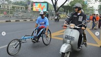 Menurut Anies, Vespa tersebut dibeli seken alias bekas oleh ayahnya pada 1974. Vespa tersebut digunakan sebagai motor harian. Foto: Instagram/Anies Baswedan