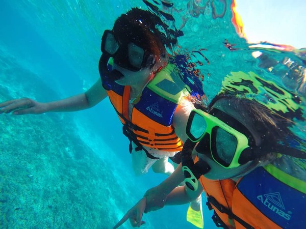 Postingan soal traveling di Instagram pribadinya, Hari Jisun menikmati Gili Air di Lombok (harijisun/Instagram) Postingan soal traveling di Instagram pribadinya, Hari Jisun menikmati Gili Air di Lombok (harijisun/Instagram)