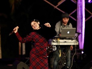 Andien Ajak Jamaah Al-Jazziyah Nostalgia di Jazz Gunung Ijen