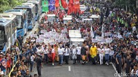 Direktur Relawan Tim Kampanye Nasional Jokowi-Maruf, Maman Imanulhaq mengatakan, relawan yang hadir di lokasi acara, Monas, Jakarta Pusat, Minggu (23/9/2018), kebanyakan merupakan mereka yang meramaikan pengundian nomor urut capres beberapa hari yang lalu.