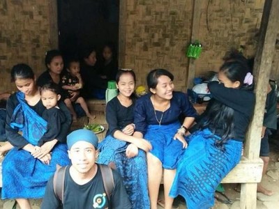 Penelusuran Suku Baduy Dalam dan Suku Baduy Luar Penelusuran Suku Baduy Dalam dan Suku Baduy Luar