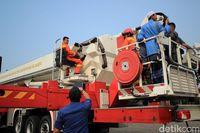 Pengunjung yang mencoba naik Bronto Skylift (Randy/detikTravel)