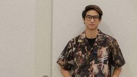 Namun hal itu berhasil di selesaikan kedua belah pihak dan Devano tetap merilis lagu tersebut. Dok. Instagram/devdanendra