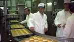 Foto: Pertama Kali McDonalds Buka di Rusia