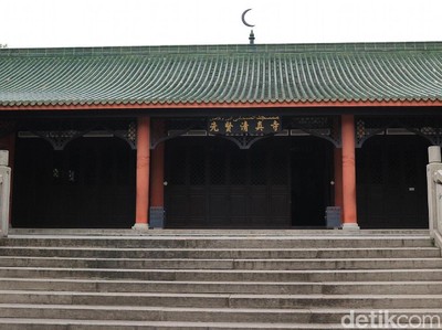 Masjid Buatan Sahabat Nabi Muhammad di Guangzhou Masjid Buatan Sahabat Nabi Muhammad di Guangzhou