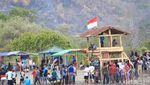 Foto: Pacuan Kuda Seru di Pantai Dompu