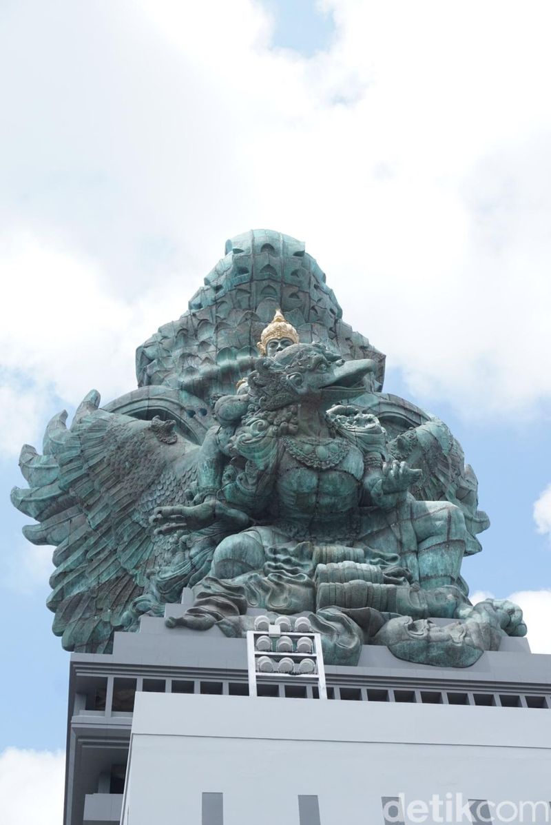 Foto-foto Perdana Interior Patung Garuda Wisnu Kencana