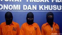 Pihak kepolisian pun menahan 5 orang pejabat dari PT SNP. Mereka yang ditahan yaitu Direktur Utama PT SNP berinisial DS, Direktur keuangan berinisial RA, Direktur Operasional berinisial AP, Manajer Akuntansi berinisial CDS, dan seorang perempuan berinisial AS yang menjabat Asisten Manajer Keuangan.
