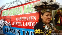 Forkonas PP-DOB menuntut agar presiden segera menandatangani dua peraturan pemerintah yang diusulkan Komite 1 DPD RI, yaitu PP tentang Penataan Daerah dan PP tentang Desain Besar Penataan Daerah.