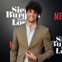 Noah Centineo, Rambo Zaman Now