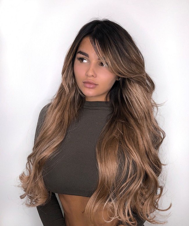 Namun, klaim pemilik akun Instagram @anastasiya_kvitko yang telah memiliki 8,9 juta lebih pengikut ini pun dibantah oleh sebuah situs web terkemuka operasi plastik di Rusia. Foto: Instagram