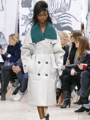 Sebelum jadi model sukses, Eniola Abioro dulunya berprofesi sebagai guru TK